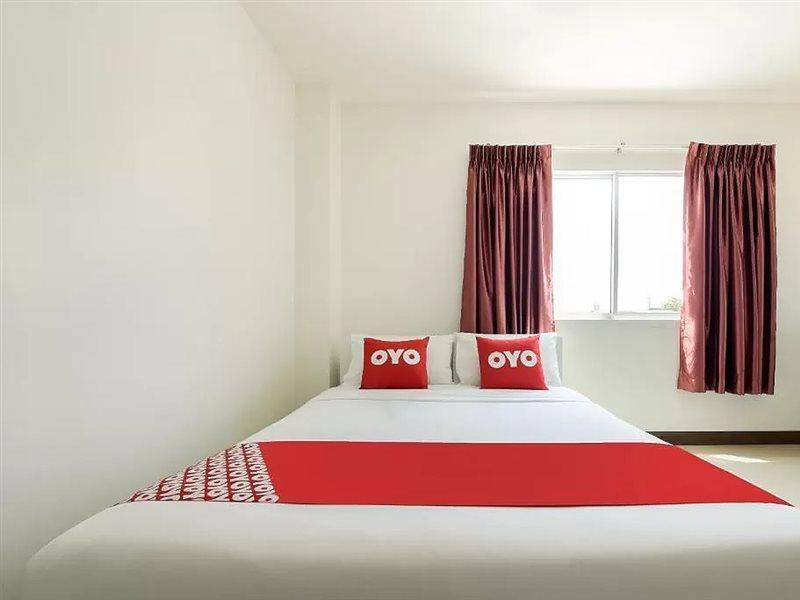 Oyo 350 Mae Saeng Place Si Racha Exterior foto